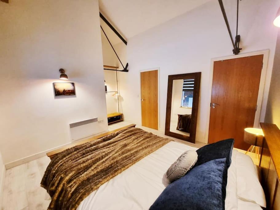 Apartamento Luxury 1 Bedroom Next To Ao Arena & Victoria Train *