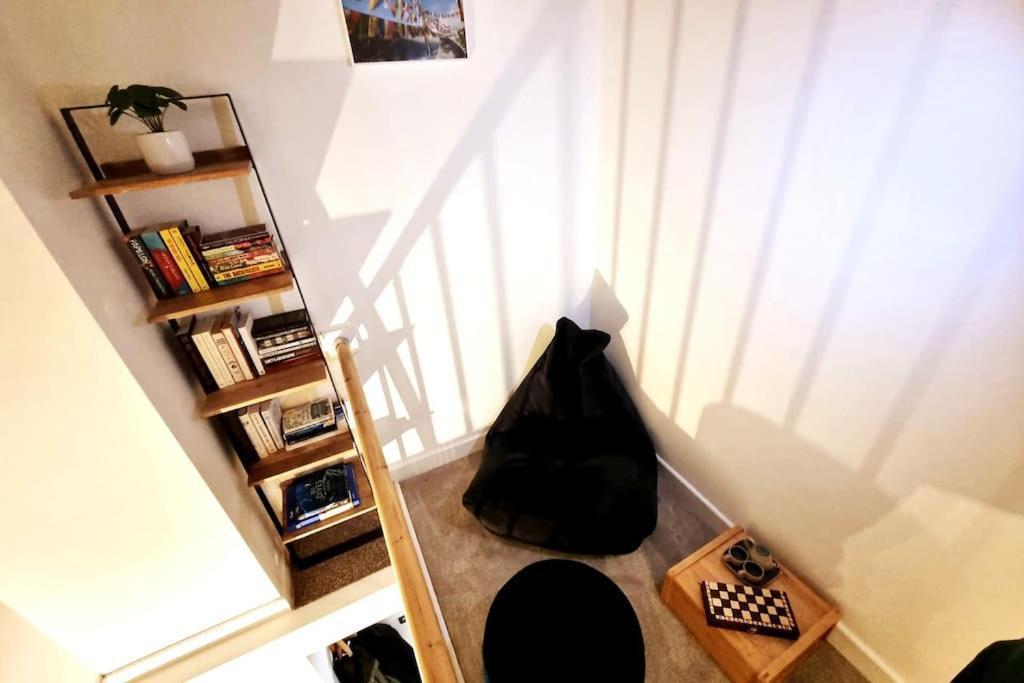 Apartamento Luxury 1 Bedroom Next To Ao Arena & Victoria Train *